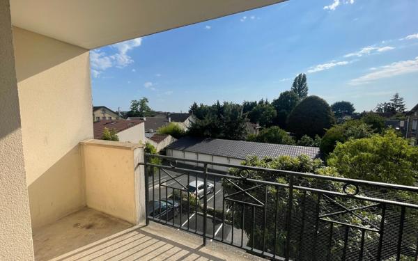 Appartement à louer    3 pièces • 67 m2 Sevran