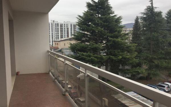 Appartement à louer    2 pièces • 47,32 m2 Saint-Étienne