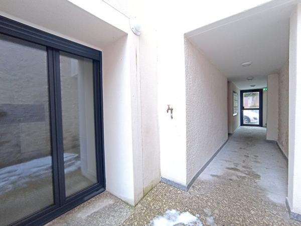 Étampes (91150) Beau 3 pièces au rez-de-chaussée d'une résidence rénovée au coeur d'Etampes proche de la gare et des commerces