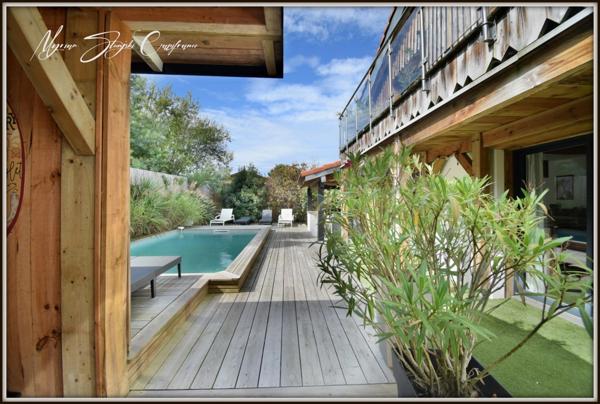 Superbe maison à vendre 8 pièces SOUSTONS (40) PROCHE DU LAC AU CALME.