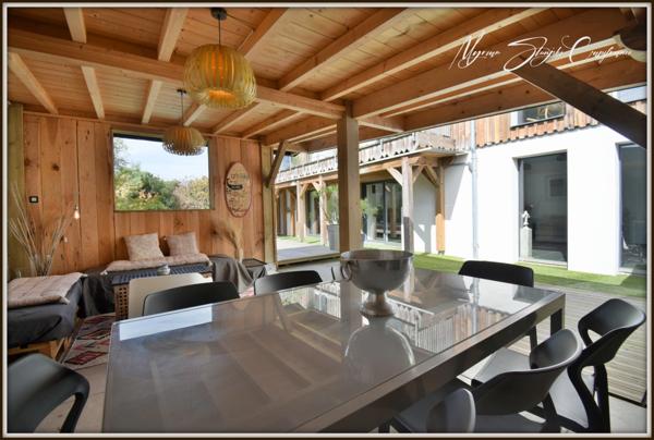 Superbe maison à vendre 8 pièces SOUSTONS (40) PROCHE DU LAC AU CALME.