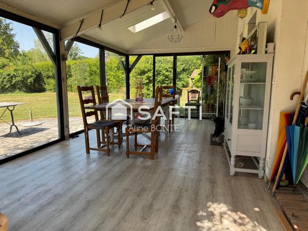Charmante maison avec garage, carport et piscine