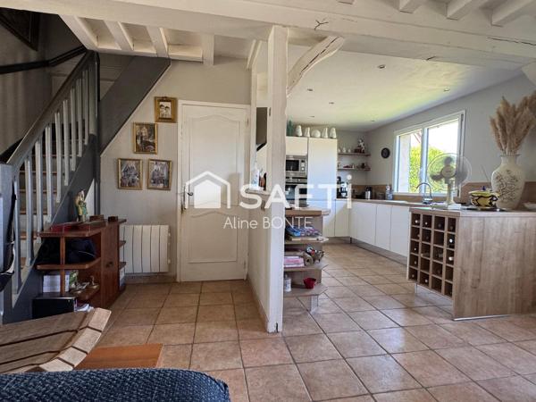 Charmante maison avec garage, carport et piscine