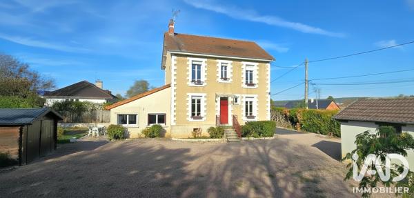 Maison à vendre 6 pièces 148 m² Saint-Amand-Montrond