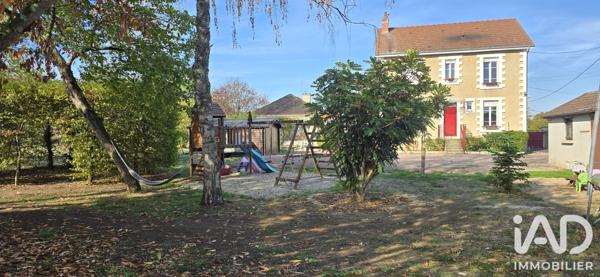 Maison à vendre 6 pièces 148 m² Saint-Amand-Montrond
