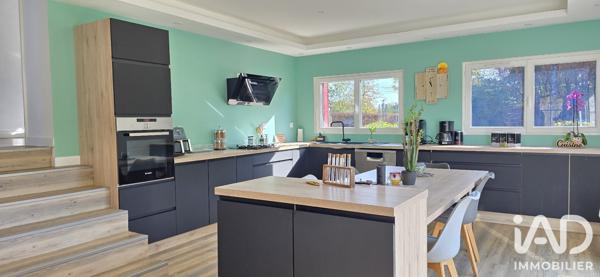 Maison à vendre 6 pièces 148 m² Saint-Amand-Montrond