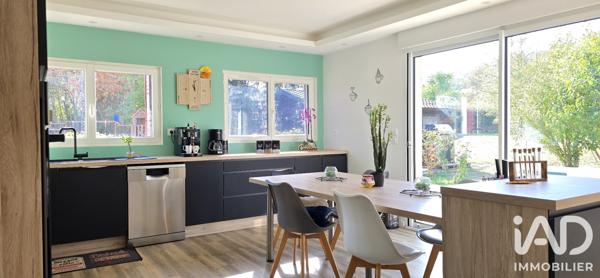 Maison à vendre 6 pièces 148 m² Saint-Amand-Montrond