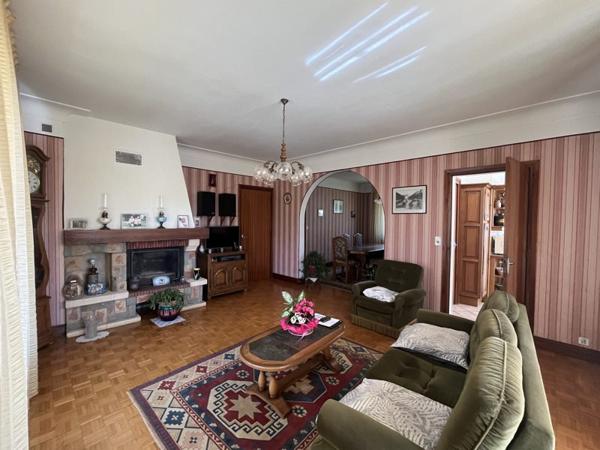 Maison 180 000 € Thiviers 5 p 173 m² DPE E