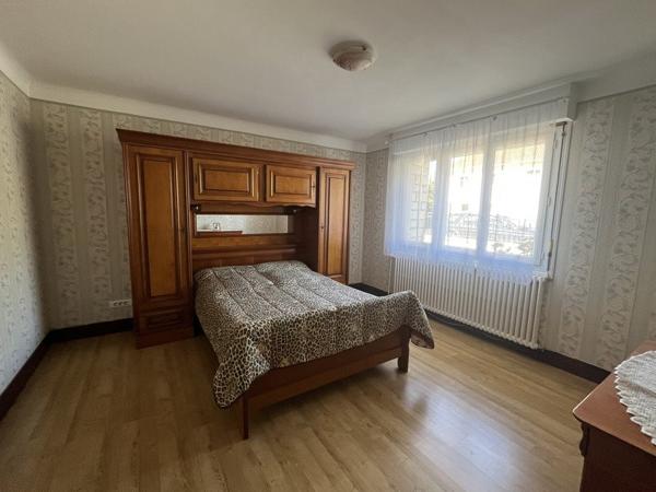 Maison 180 000 € Thiviers 5 p 173 m² DPE E