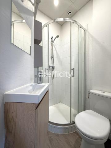Appartement
         1 pièce
        - 14 m² Exclusivité 108 000 € *