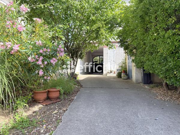 Appartement
         1 pièce
        - 14 m² Exclusivité 108 000 € *