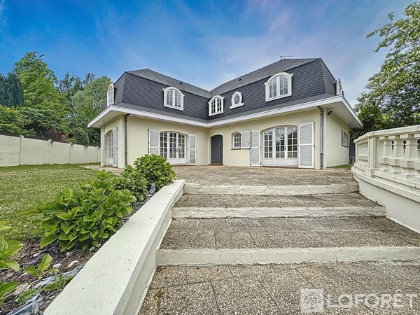 Achat maison près de AIRE SUR LA LYS - 17 pièce(s) - 455 m² - 690 000 €