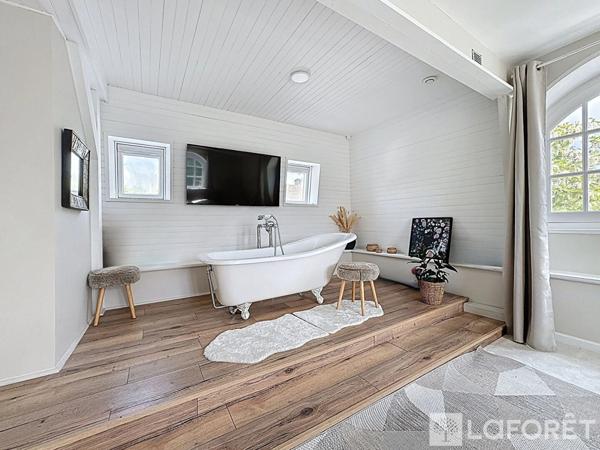 Achat maison près de AIRE SUR LA LYS - 17 pièce(s) - 455 m² - 690 000 €