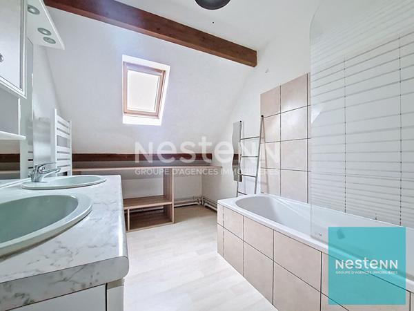 Maison spacieuse et lumineuse avec 4 chambres à vendre à Varennes sur Seine