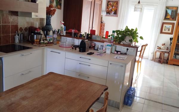 Maison à vendre    5 pièces •  Mèze