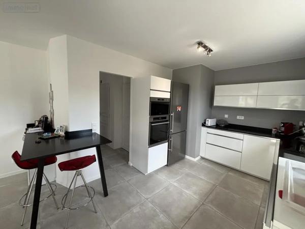Achat - Maison Saint-Alban-Leysse 73230 5 pièces 137 m 2 802 m 2