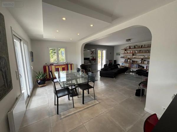 Achat - Maison Saint-Alban-Leysse 73230 5 pièces 137 m 2 802 m 2