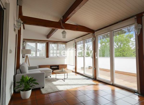 Maison 8 pièces - 200 m² Exclusivité efficity