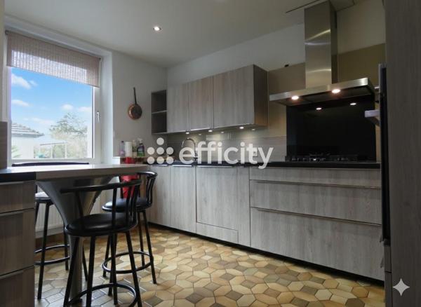 Maison 8 pièces - 200 m² Exclusivité efficity