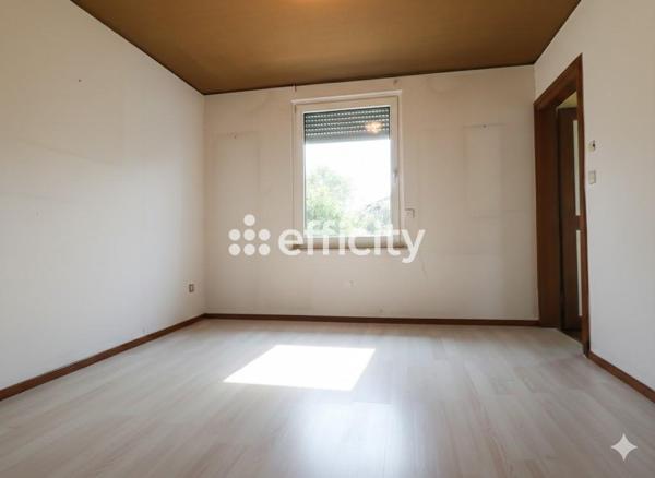 Maison 8 pièces - 200 m² Exclusivité efficity