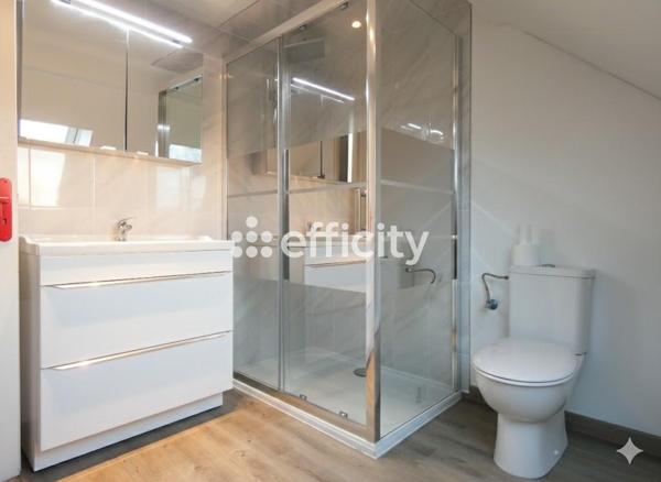 Maison 8 pièces - 200 m² Exclusivité efficity