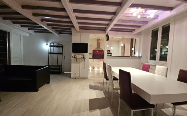 Appartement à vendre    3 pièces • 72,84 m2 Saint-Étienne