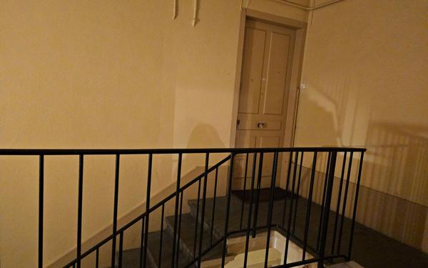 Appartement à vendre    3 pièces • 72,84 m2 Saint-Étienne