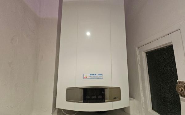 Appartement à vendre    3 pièces • 72,84 m2 Saint-Étienne