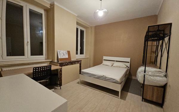 Appartement à vendre    3 pièces • 72,84 m2 Saint-Étienne