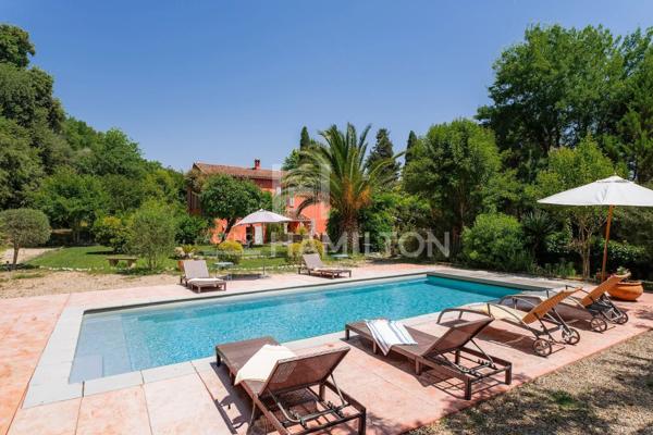 Propriété d’Exception à Biot : Deux Villas Idéales pour Chambres Biot