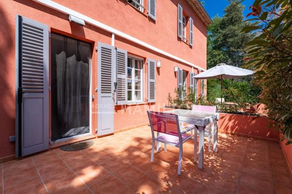 Propriété d’Exception à Biot : Deux Villas Idéales pour Chambres Biot