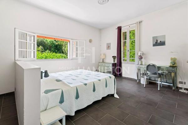 Propriété d’Exception à Biot : Deux Villas Idéales pour Chambres Biot