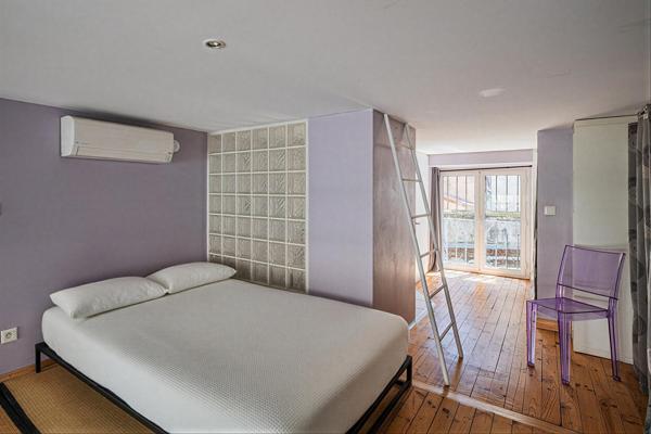 Très bel appartement rénové en duplex proche Gare