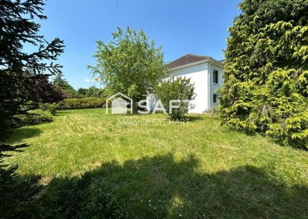 Maison de 113 m² habitables avec rez-de-jardin de même superficie – Terrain de 1 536 m² – La Rochefoucauld