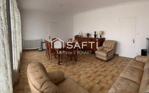 Maison de 113 m² habitables avec rez-de-jardin de même superficie – Terrain de 1 536 m² – La Rochefoucauld