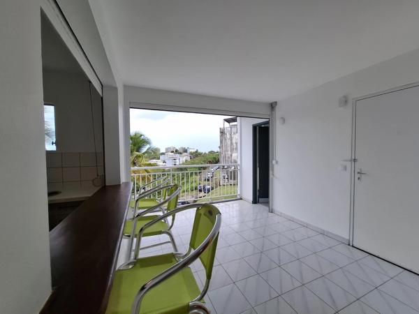 A louer - Appartement 2 pièces avec vue mer - Fort de France
