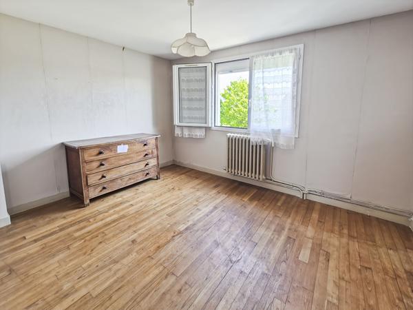 Maison 105 m² habitables 4 chambres au PIN EN MAUGES