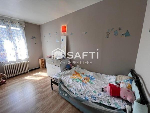 Maison de ville beaux volumes