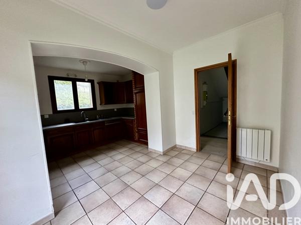 Location maison 6 pièces 170 m² Arpajon