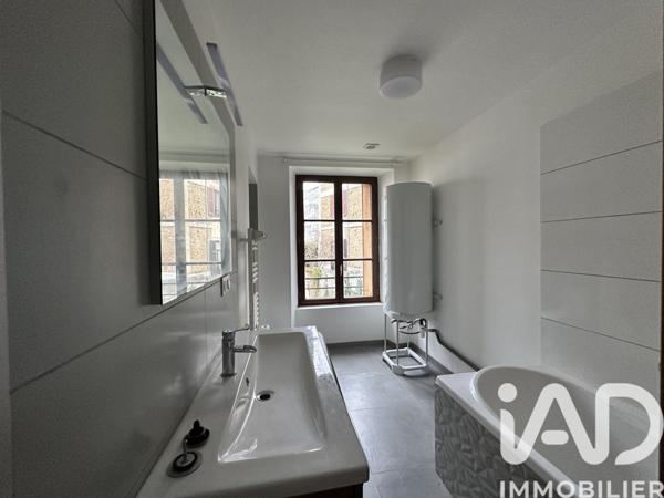 Location maison 6 pièces 170 m² Arpajon