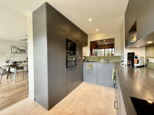 Rennes Mail Mitterrand, appartement T4 de 97 m² avec vue Vilaine, triple exposition et double garage