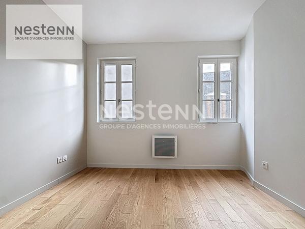 ORLEANS CENTRE CARMES - Vaste T2 de 66m2 ! Rénové et en frais de notaire réduits - DPE C