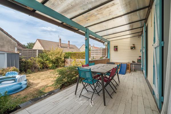 Maison
         5 pièces
        - 101 m² Exclusivité 159 000 € *