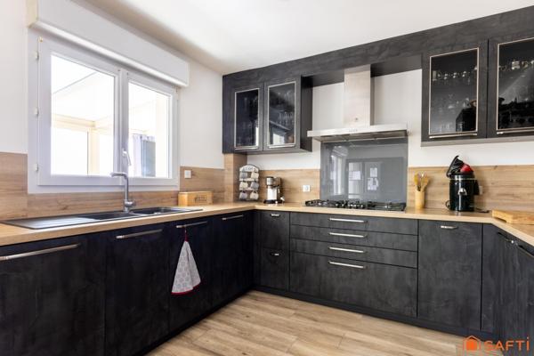 Maison familiale avec grand jardin et véranda