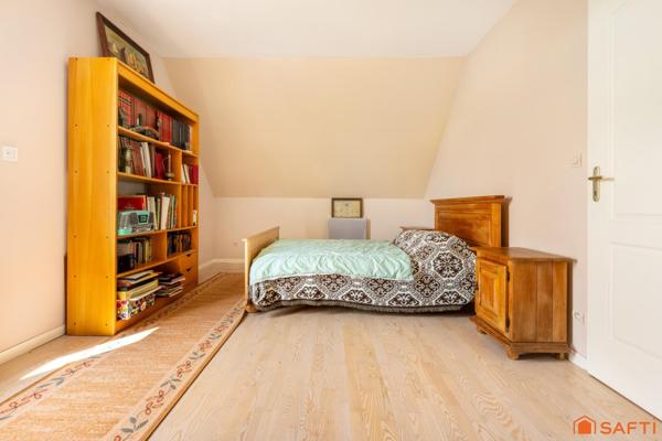 Maison familiale avec grand jardin et véranda