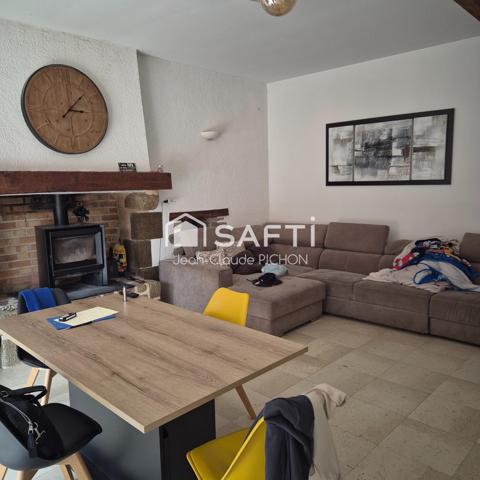 Propriété d’exception sur la commune d’Aron, à seulement 5 minutes de Mayenne