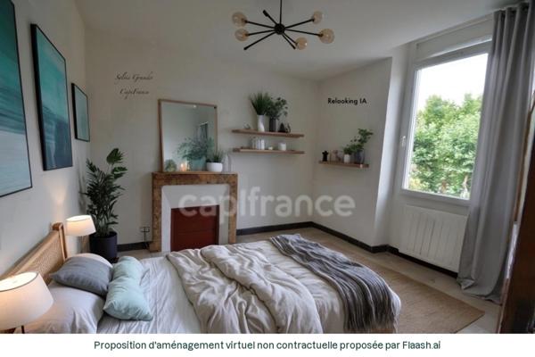 Dpt Bouches du Rhône (13), à vendre MIRAMAS maison P6 de 124 m² - 5 chambres cour arborée