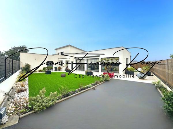 AGON-COUTAINVILLE, à 100 mètres de la plage, magnifique maison contemporaine de 2019 de 182 m²