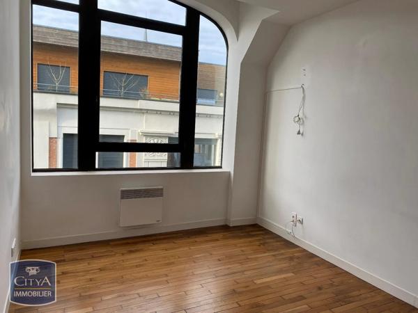 Appartement à louer 3 pièces 83.29m² Saint-Quentin (02100)