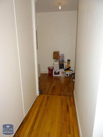 Appartement à louer 3 pièces 83.29m² Saint-Quentin (02100)